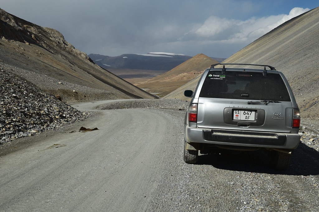 Kyrgyzstán -  průsmyk Söök Ashuusu 4024 m, již. od Barskoonu 